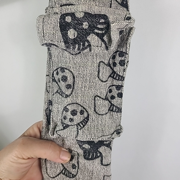 Kathmandu Imports Bag Purse Crossbody Handmade Black Grey Mushroom Print - Picture 5 of 6